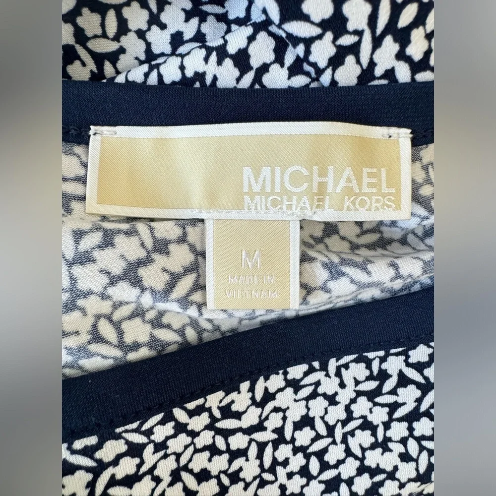 MICHAEL Michael Kors Navy Dainty Floral Cap Sleeve Shift Dress Size Medium